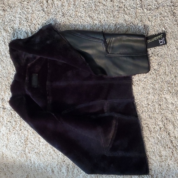 Blank NYC Faux Shearling Vest - Picture 2 of 7